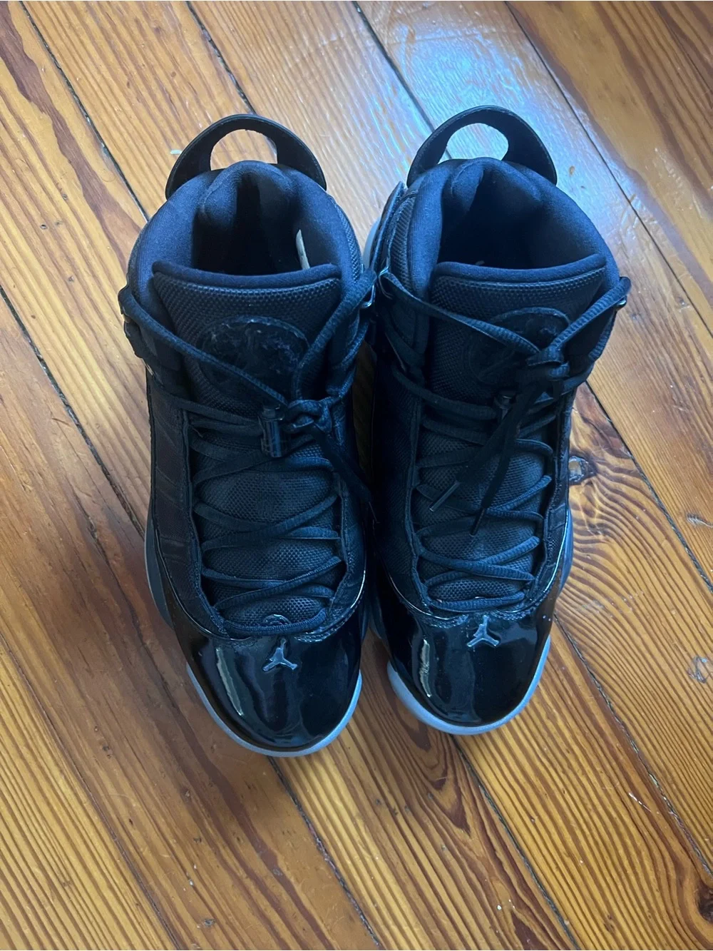 Jordan rings distinctive